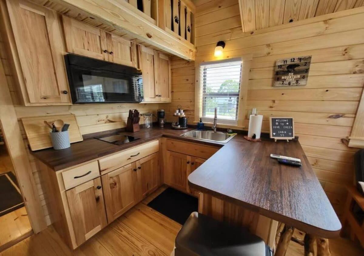 Picturesque Family Cabin With Loft In Tennessee Sevierville Exteriör bild
